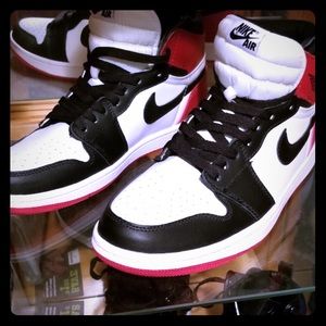 Back board Jordan 1s brand new multiple sizes